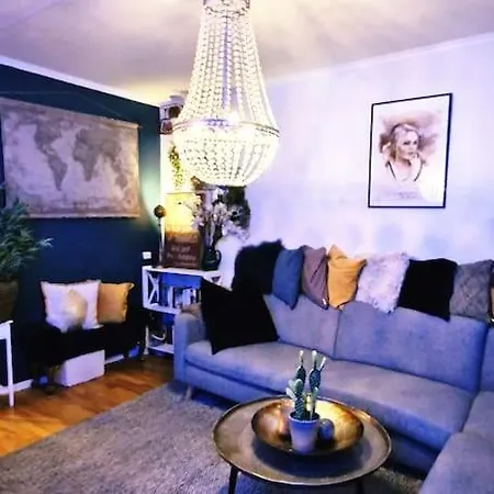 Apartment Sjarmerende I Hjerte Av By *