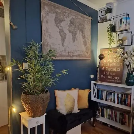 Sjarmerende I Hjerte Av By Daire Tønsberg