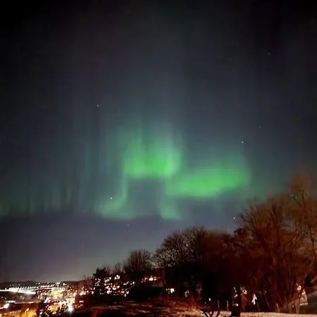 Lejlighed Sjarmerende I Hjerte Av By *