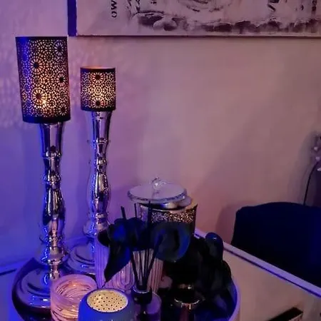 Sjarmerende I Hjerte Av By Appartamento *