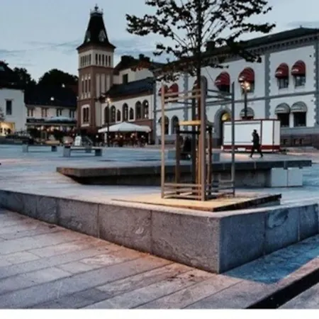 Lejlighed Sjarmerende I Hjerte Av By *