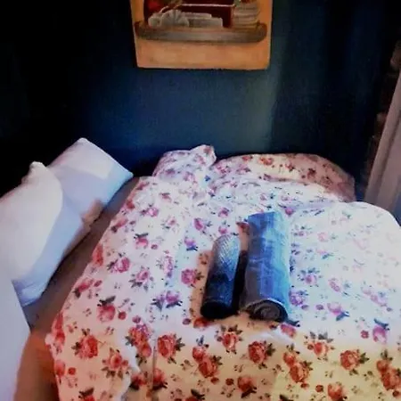 Sjarmerende I Hjerte Av By