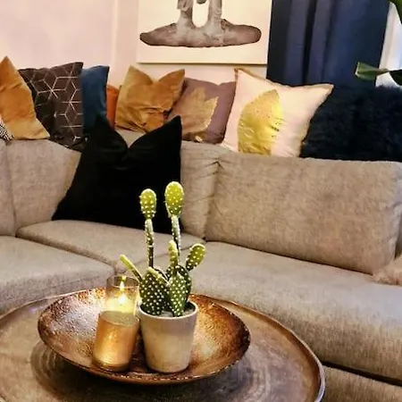 Sjarmerende I Hjerte Av By * Tønsberg