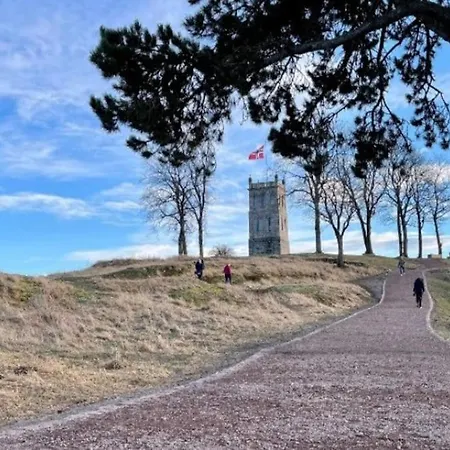 Sjarmerende I Hjerte Av By Tønsberg