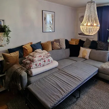 Sjarmerende I Hjerte Av By *