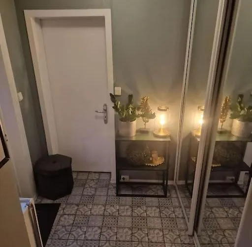 Sjarmerende I Hjerte Av By Apartament *