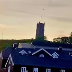 Sjarmerende I Hjerte Av By * Tønsberg