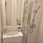 Sjarmerende I Hjerte Av By Apartamento