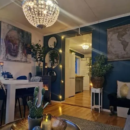 Sjarmerende I Hjerte Av By Apartament *
