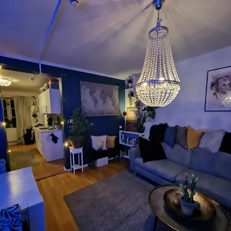 Sjarmerende I Hjerte Av By Apartmán